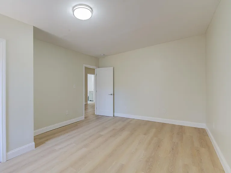 Unit Photo