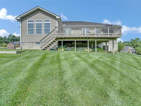 5th image of 3821 Vineyards Way