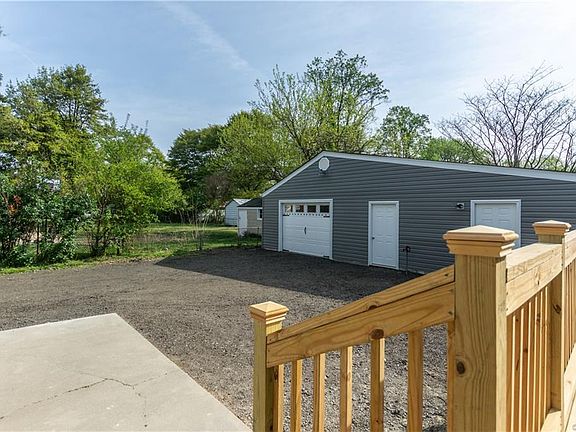 2nd image of 4821 Burtfield Dr