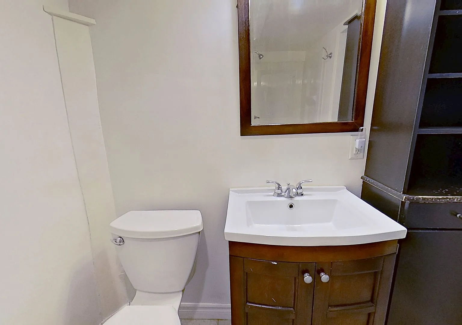 1st Floor Apartment in Dallastown — Photo 2