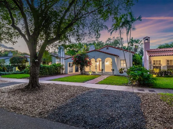 521 San Lorenzo Ave, Coral Gables, FL 33146