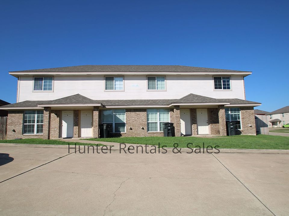 1st image of 4402D Abigail Dr