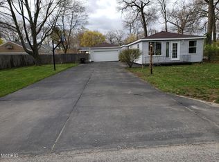 2353 Oak Ave, Muskegon, MI 49442