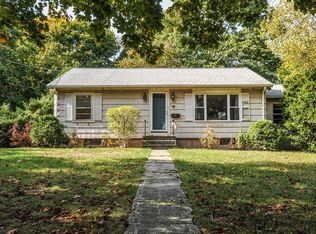 18 Center Hill Rd, Kingston, MA 02364