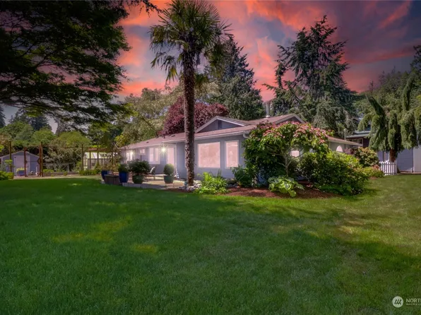 11420 Logg Road NE, Bainbridge Island, WA 98110