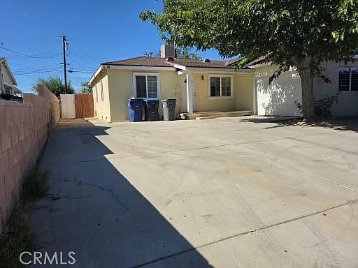 3rd image of 1510 E Avenue R