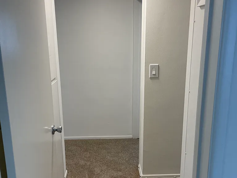524 Avenue G #21 — Photo 12