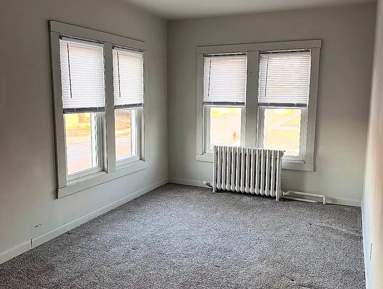404 W 2nd St #3 — Photo 3