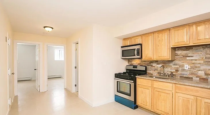 Rented by Abba Realty Associates INC | media 8