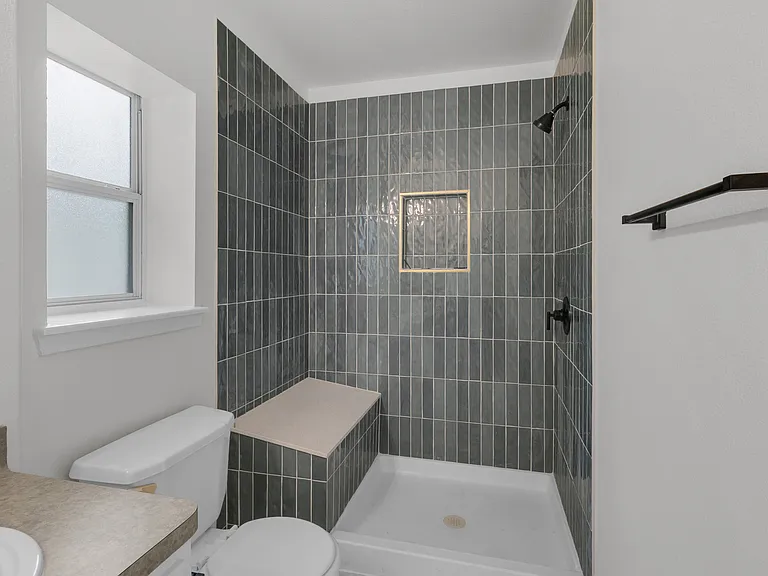 16413 Danika Oak Dr — Photo 13
