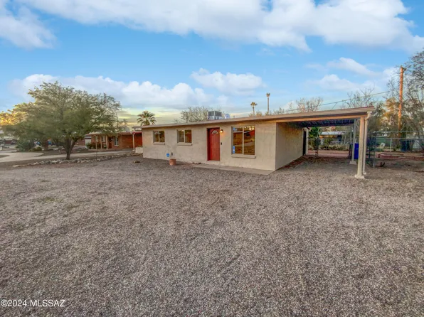 6425 E Calle Alkaid, Tucson, AZ 85710