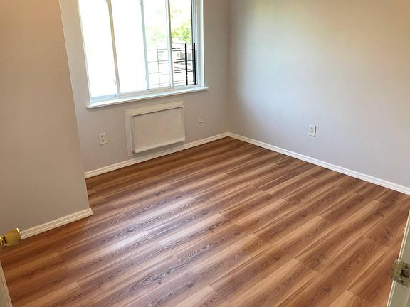 5th image of 15419 129th Ave Floor 1