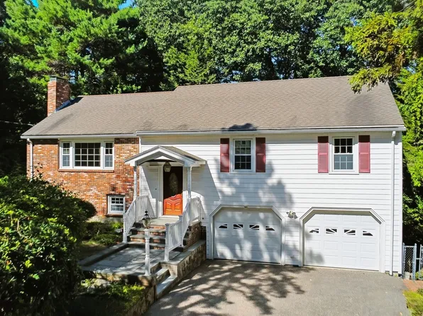 110 Thornberry Rd, Winchester, MA 01890