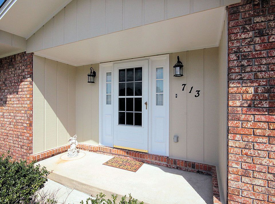 1st image of 713 Osage Dr
