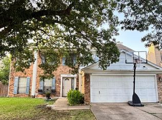 2630 Winslow Dr, Grand Prairie, TX 75052
