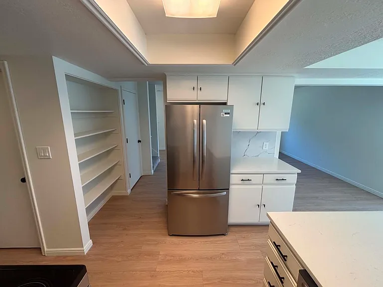 3913 W Rockwood Way #E — Photo 5