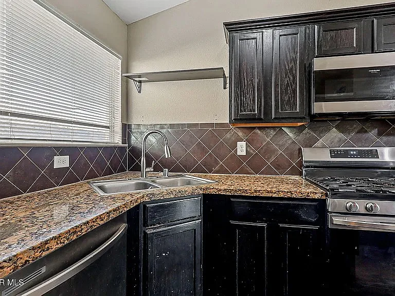 12765 Ramon Prieto — Photo 6