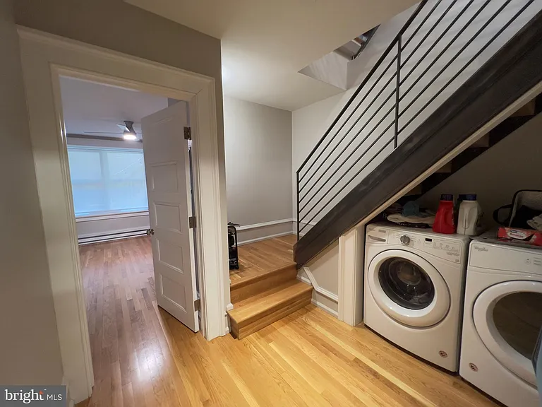 2126 Locust St #1R — Photo 33