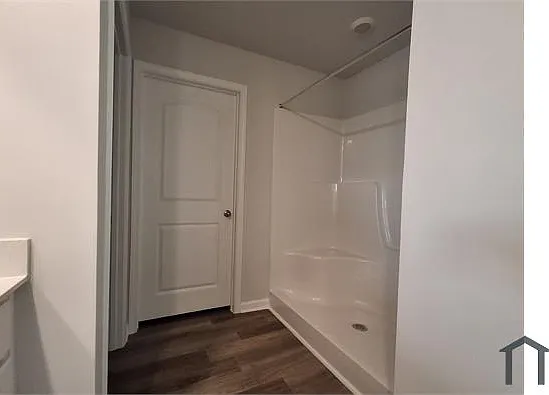 404 Moringa Ln — Photo 11