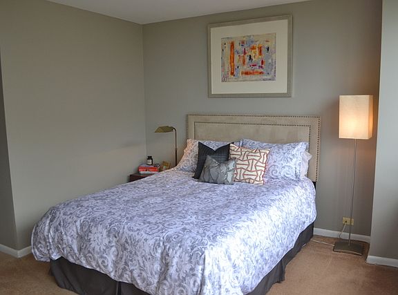 5th image of 2800 N Lake Shore Dr APT 1409