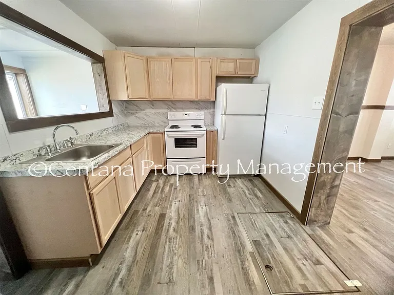 521 Birch St — Photo 15