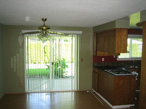 5th image of 4641 Beaver Brook Ct SE