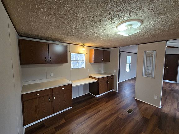 3rd image of 491 Chapman Rd #9