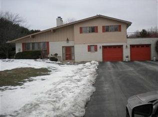 5959 Merwin Chase Rd, Brookfield, OH 44403