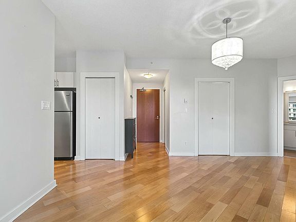 4th image of 10152 104th St NW #706