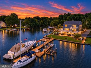 119 Hughes Shore Rd, Baltimore, MD 21220