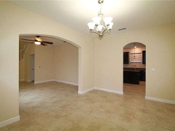 4th image of 15145 Evergreen Oak Loop