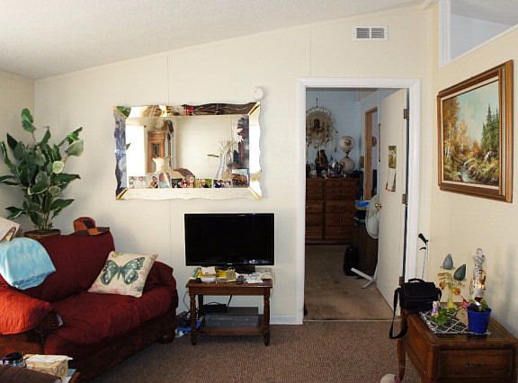 5th image of 2115 Whispering Pines Dr