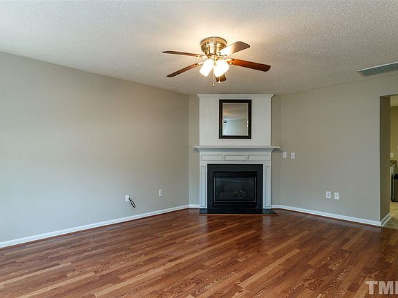 4th image of 4625 Dolwick Dr