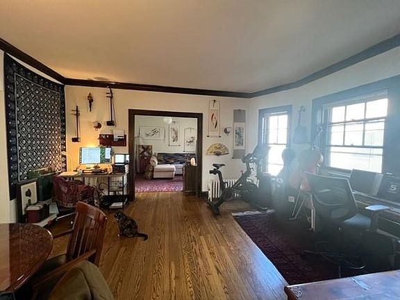 2nd image of 4431 N Winchester Ave #B