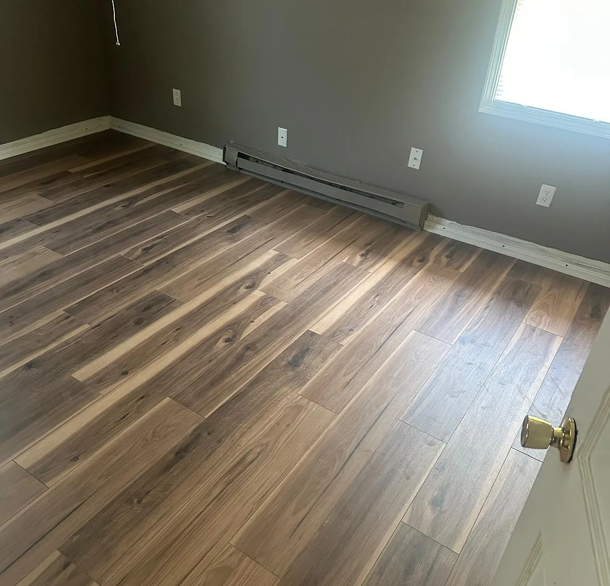 3 bed, 1050 sqft, $1,600 — Photo 3