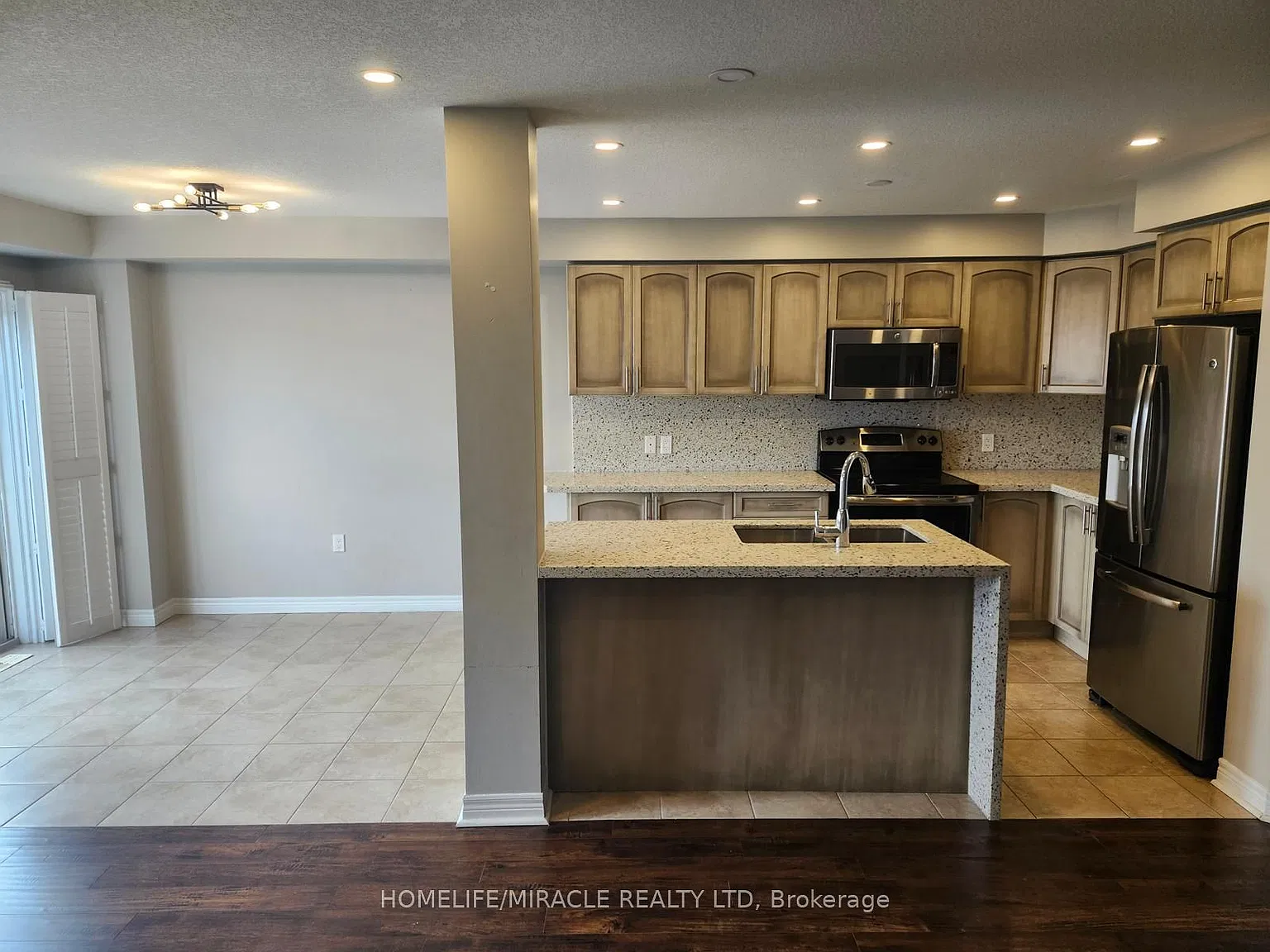 3 bed, $2,700 — Photo 4