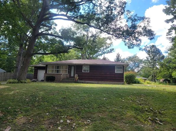 6174 Pennsylvania St, Merrillville, IN 46410