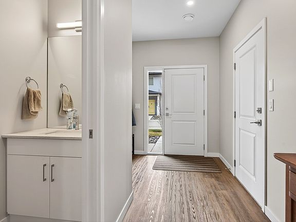 2nd image of 2683 Ord Rd #164