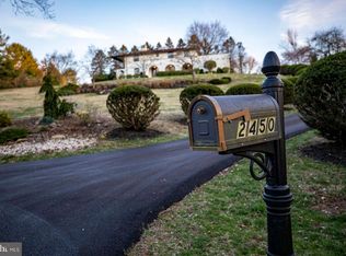 2450 White Horse Rd, Berwyn, PA 19312