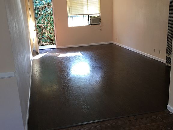 5th image of 944 N San Vicente Blvd APT 8