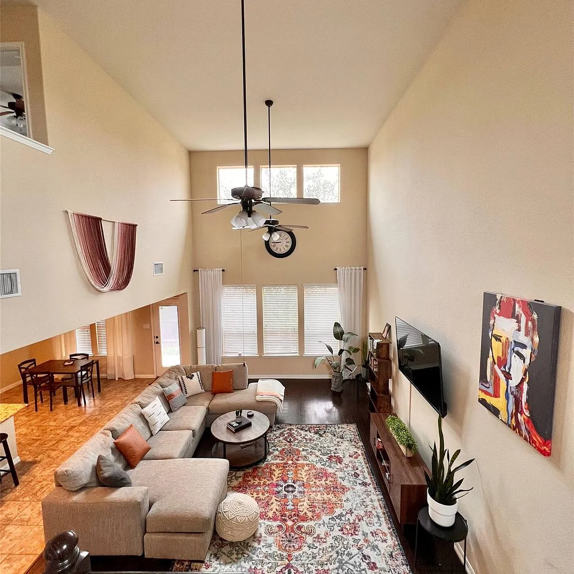 3 bed, 2.5 bath, 1895 sqft, $2,750 — Photo 1