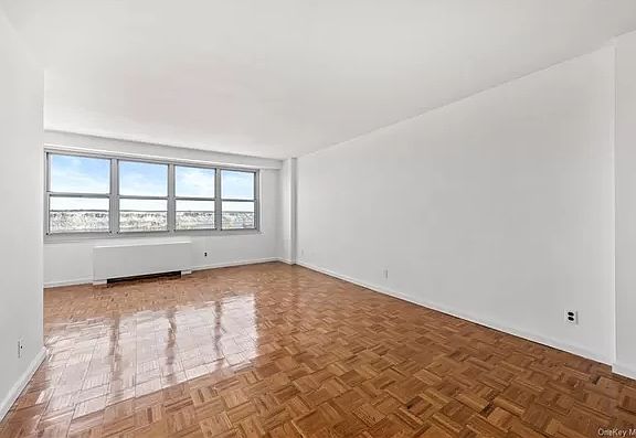 3rd image of 555 Kappock St APT 26K