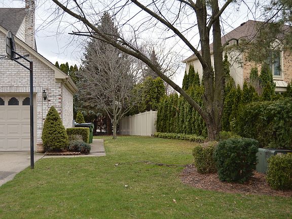 2nd image of 13808 Timberview Dr