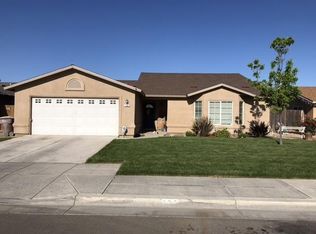 132 Rowe Ave, Mendota, CA 93640