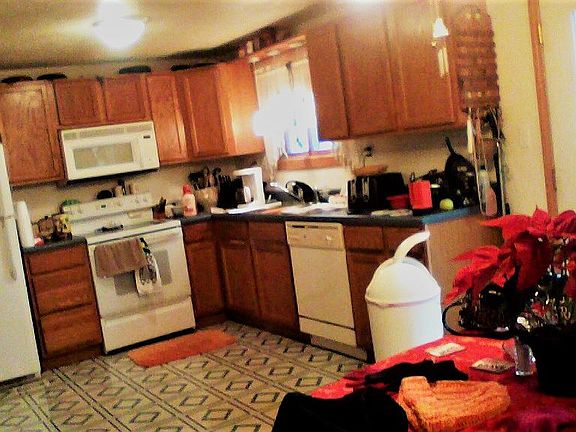 kitchen and dinning area