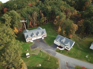 100 Hummingbird Ln #C, Groton, MA 01450