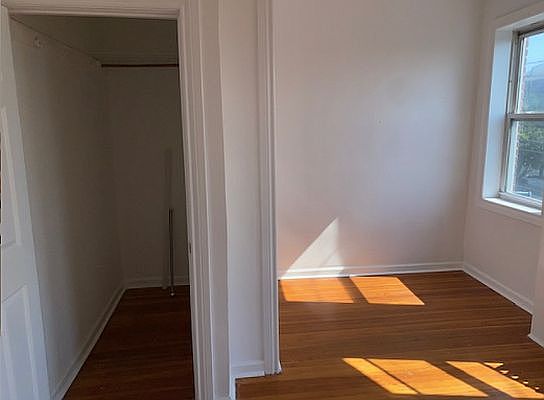 3rd image of 64 Saint Pauls Ave Floor 2