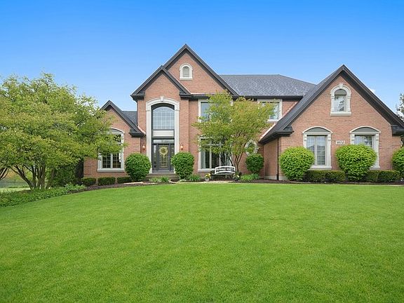 2nd image of 39W301 Cambridge Ct