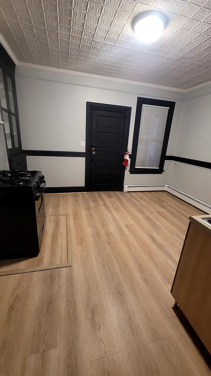 Building Photo - 300 Morrissee Ave #2-R