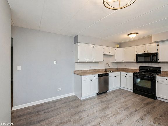 2nd image of 6150 S Kensington Ave #102